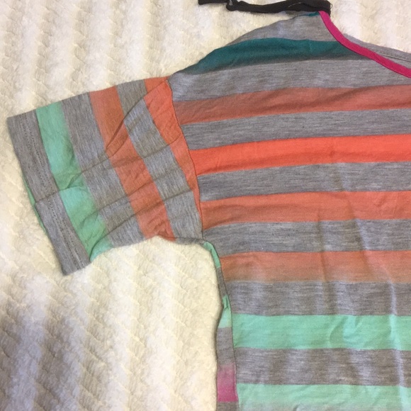 Girls top nwot - Picture 2 of 4